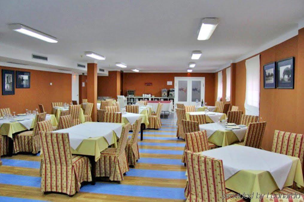Ahc Hoteles Caceres Restaurant photo